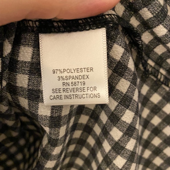 Black and white checkered blouse with 3/4 sleeves - Picture 9 of 9